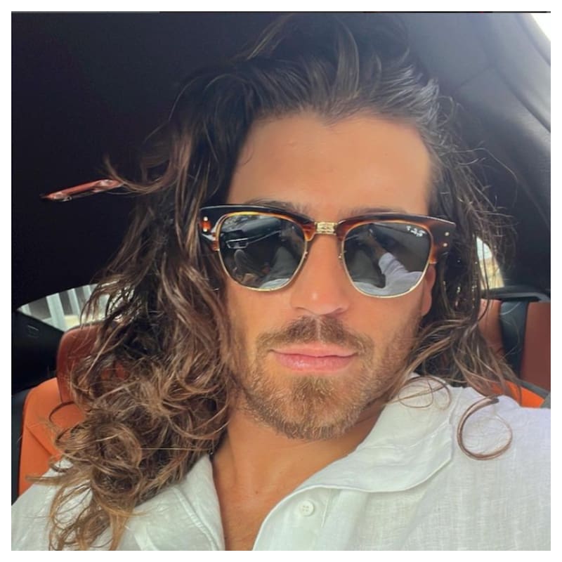 Can Yaman, radicado en Italia desde hace un buen tiempo, recuperó posiciones luego de concluir la grabación de la serie El Turco.