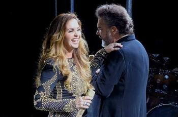 Lucero se venga de Mijares por exhibirla de quedarse con sus cosas