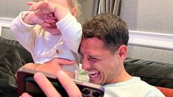 Tras haber llorado por ellos, "Chicharito" Hernández por fin se reunió con sus hijos