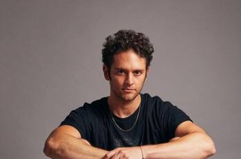 Integrante de RBD anuncia su retiro del medio artístico