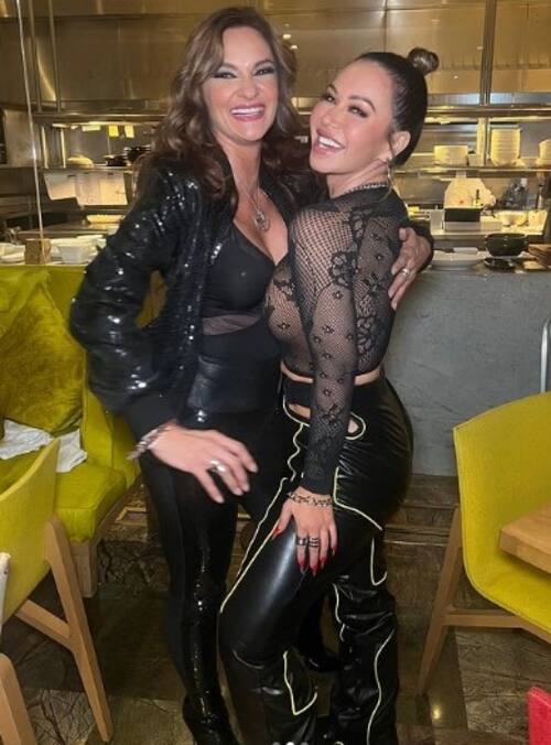 Las reinas Chiquis Rivera y Seoane se reencuentran para planear una futura colaboración El feliz encuentro de las artistas en CIudad de México - Créditos: Instagram