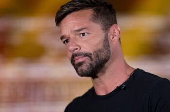 Crecen los rumores de distanciamiento entre Ricky Martin y su mamá
