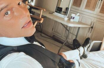 Ricky Martin reaparece en redes sociales tras reacciones por aspecto de su rostro