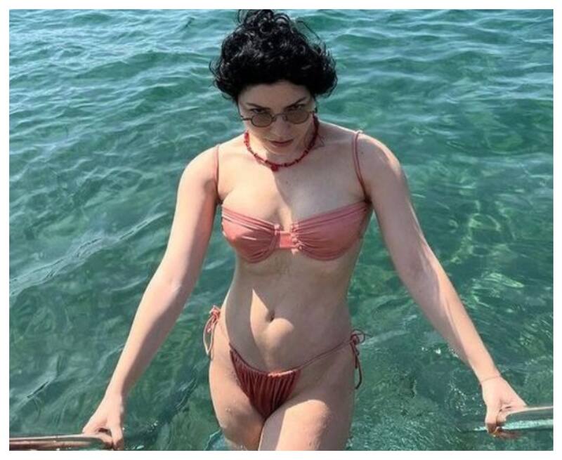 Merve Bolugur tiene más de 4 millones de seguidores en su cuenta de Instagram y es una frecuente divulgadora de fotografías.