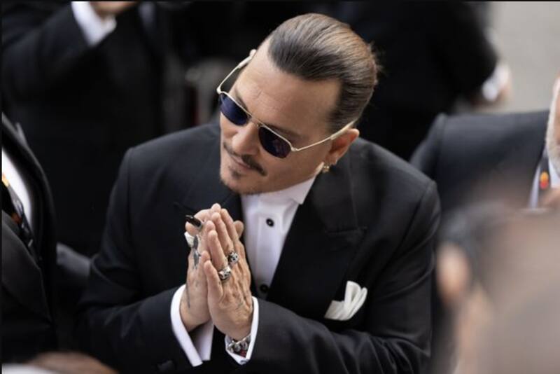 Johnny Depp rompe en llanto en Cannes 2023 - Créditos: Instagram