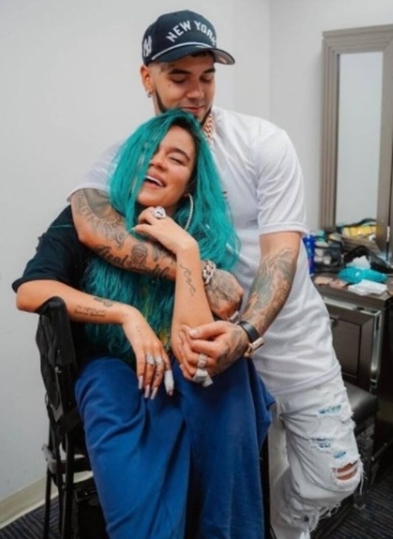 Karol G interpreta junto a Becky G la canción 'MAMII' en Coachella - Créditos: Instagram Karol G