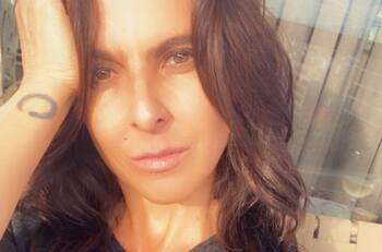 Él es el sobrino de Kate del Castillo que tiene todo para ser actor