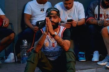 Entre lágrimas, Arcángel afirma que quiere abrazar a la mujer que mató a su hermano