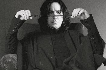 Alistan serie basada en Severus Snape, el estricto profesor de 'Harry Potter'
