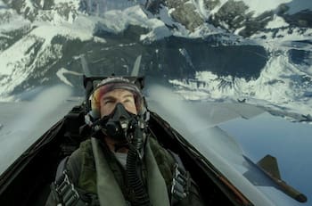 Tom Cruise se lanza desde miles de metros de altura como si fuera un doble de acción