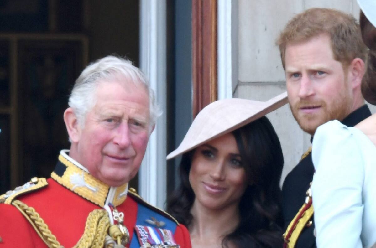 Carlos III sabe que necesita a Harry y William para tener un reino unido