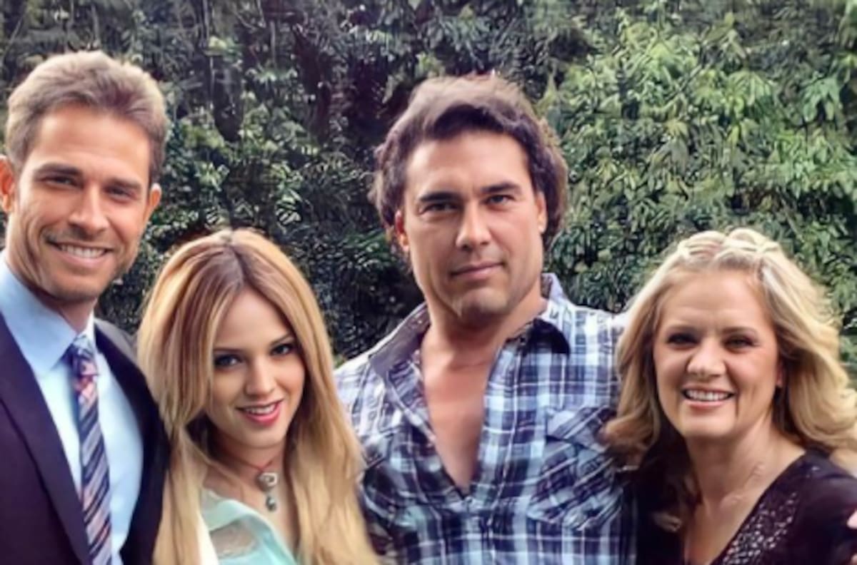 A sus 58 años, Erika Buenfil posa en traje de baño e impacta las redes