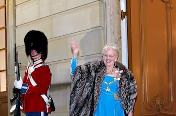 Reina Margarita comienza 2023 con dolor por quitarles títulos de príncipes a sus nietos