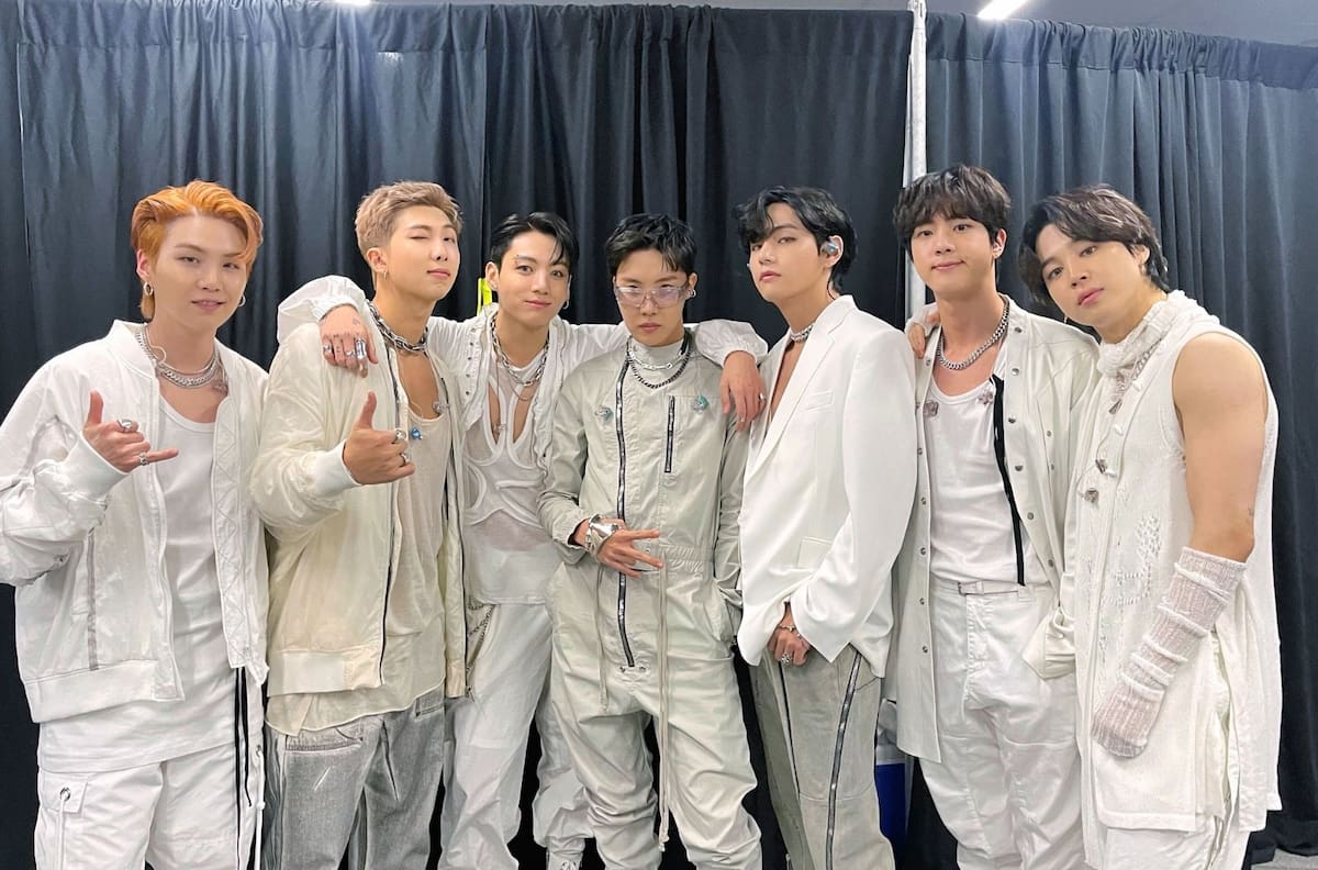 BTS vuelve a hacer mancuerna con Louis Vuitton; Mira cómo lucen los diseños