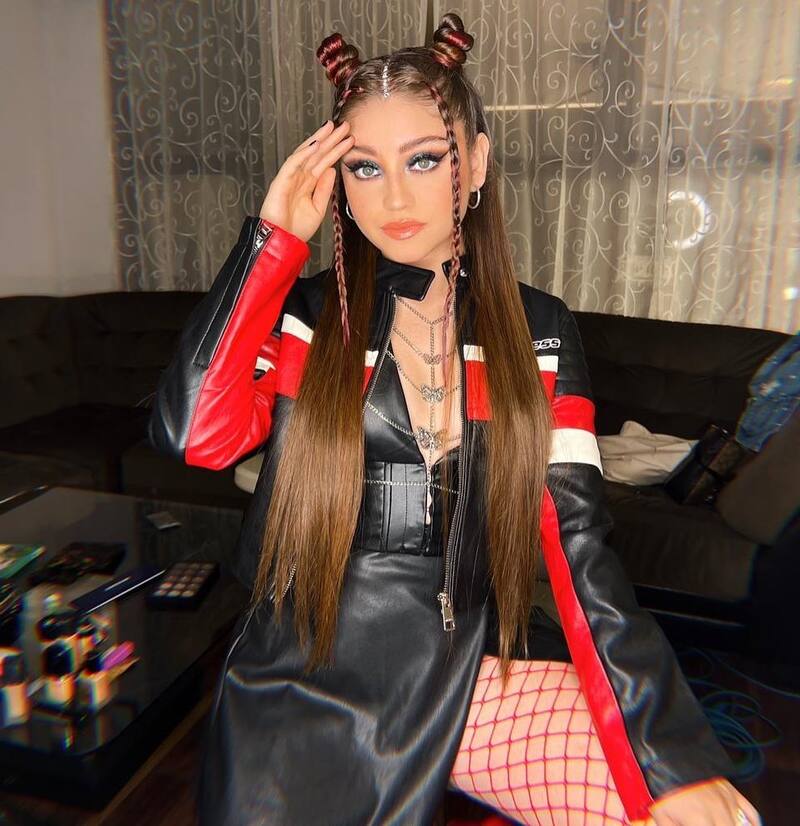 Karol Sevilla deslumbró con su look - Créditos: Instagram