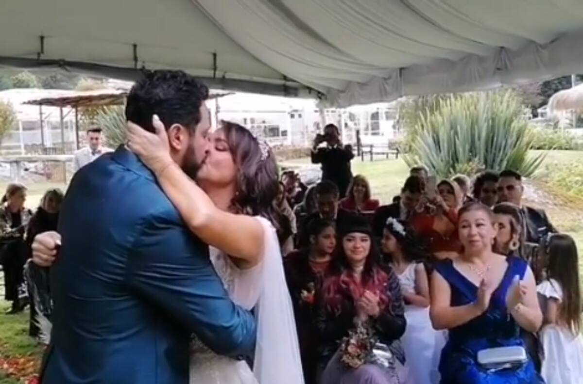 Por esta razón Natasha Klauss eligió a actor de 'Pasión de gavilanes' para entregarla en el altar