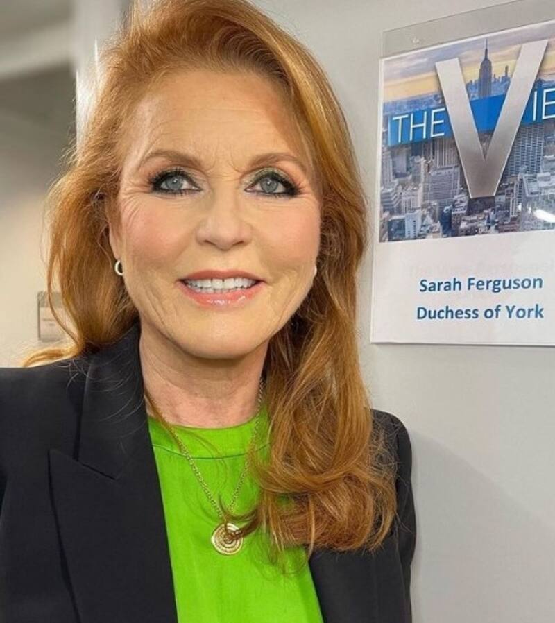 Sarah Ferguson le da un ultimátum a Harry y Meghan al que ni el rey Carlos III se ha atrevido La duquesa de York se puso firme contra los Sussex - Créditos: Instagram