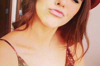 Así lucía Yuya durante sus primeros videos como youtuber