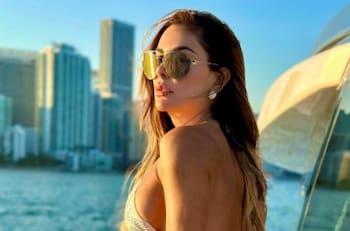 Ninel Conde luce sus muy bien llevados 46 años en sesión de fotos al borde de un yate