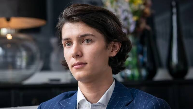 El joven conde dio algunas muestras de lo que prepara para el futuro. - Créditos: Twitter