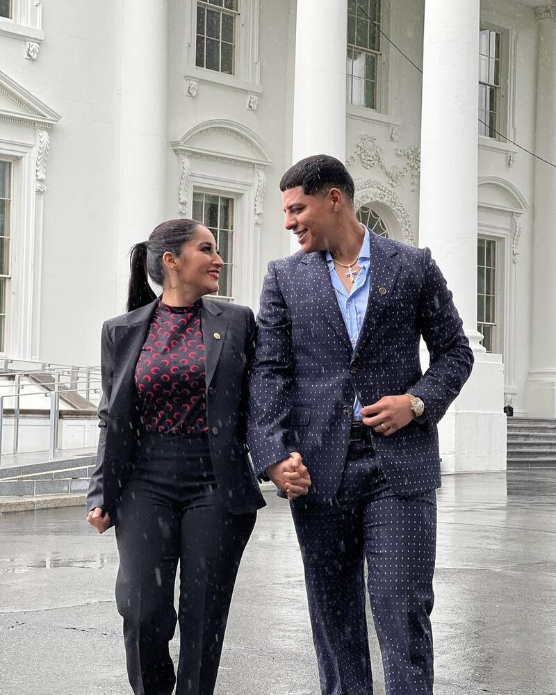 Esposa de Eduin Caz presume los resultados de su cirugía - Créditos: Instagram