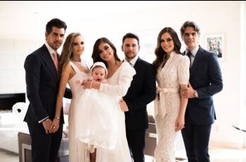 Ximena Navarrete destapa nuevas imágenes del lujoso bautizo de su hija