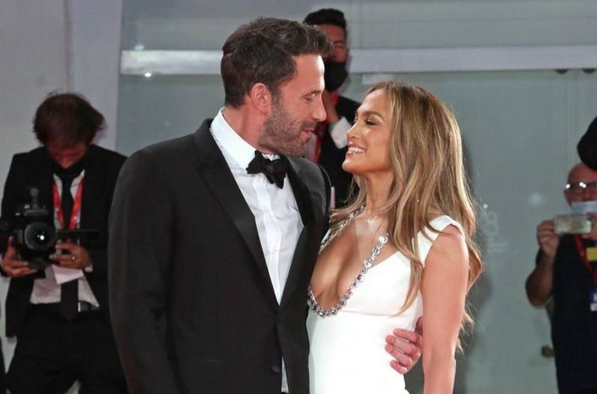 Esta fue la cantidad de páginas que utilizó Ben Affleck para leer sus votos a JLo
