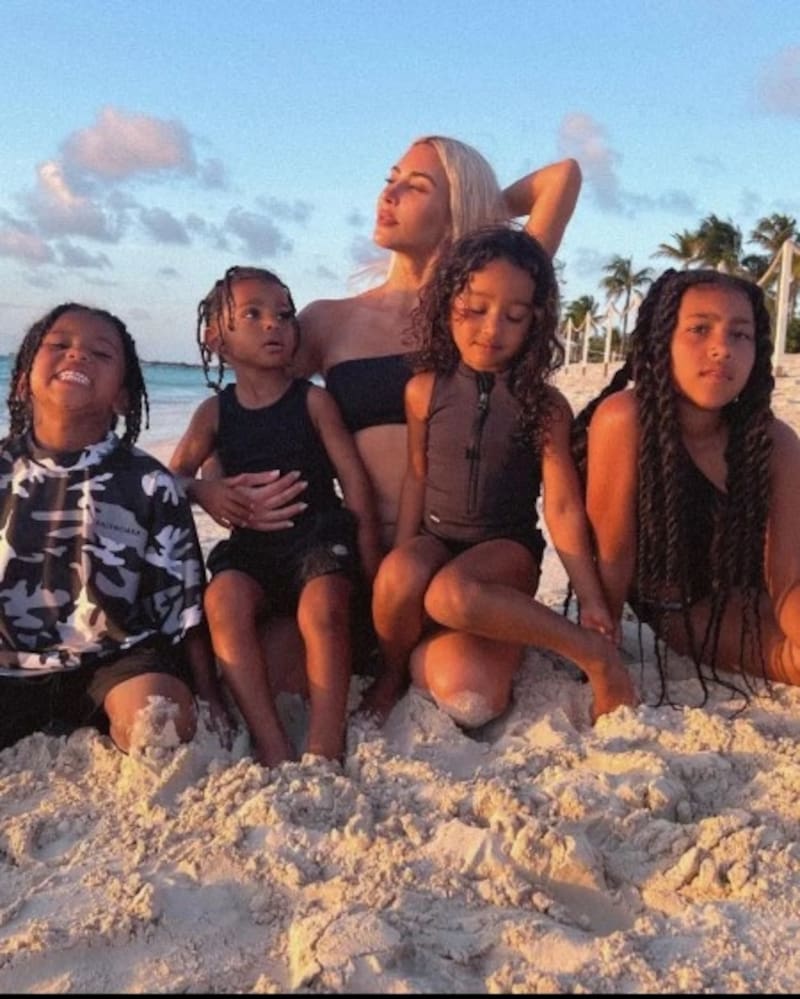 Kim Kardashian se mudaría con sus hijos a esta propiedad - Créditos: Instagram