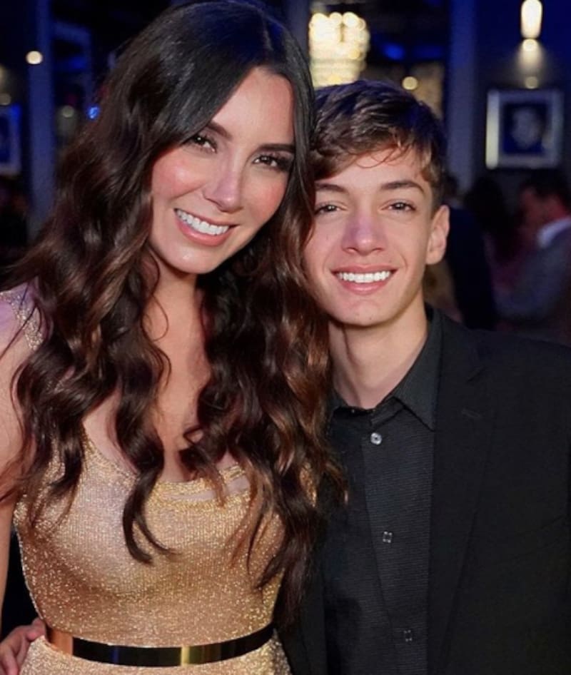 Elizabeth Gutiérrez festeja a Christopher Levy - Créditos: Instagram