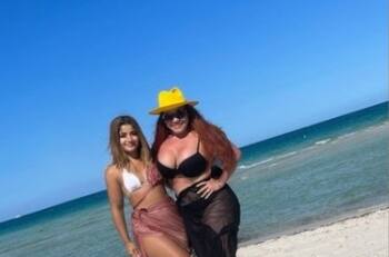 Hija de Carolina "La Venenosa" Sandoval continúa generando polémica por una publicación