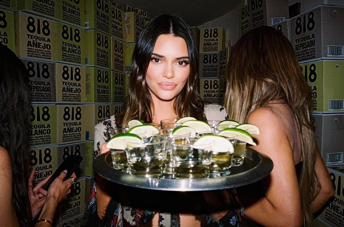 Kendall Jenner construirá casas con residuos de la producción de su tequila