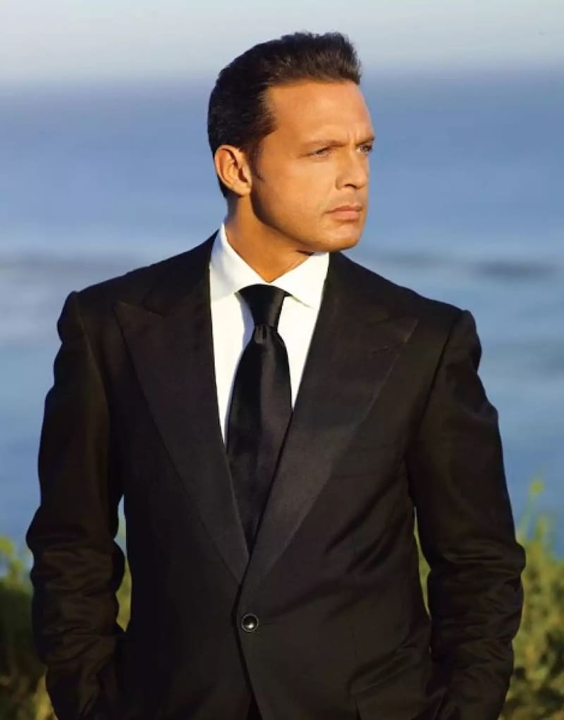 Luis Miguel impresiona a sus fanáticos al lucir más rejuvenecido - Créditos: Instagram