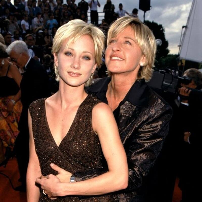 Ellen DeGeneres luce abatida en su primera aparición tras la muerte de Anne Ellen DeGeneres apareció en público por primera vez tras la partida de Anne Heche - Créditos: Twitter