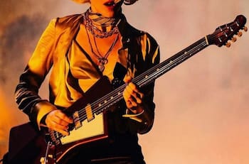 St. Vincent, la primera baja del Corona Capital