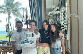 Victoria Beckham se llena de felicitaciones por su cumpleaños, entre ellas las de Nicola Peltz