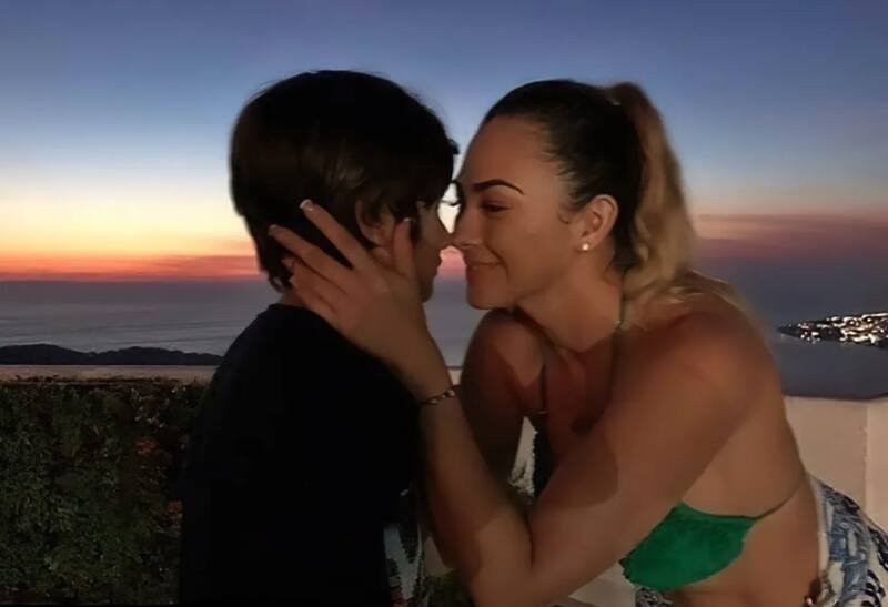 Aracely Arámbula revela que Luis Miguel no estuvo con ella en el nacimiento de sus hijos - Créditos: Instagram