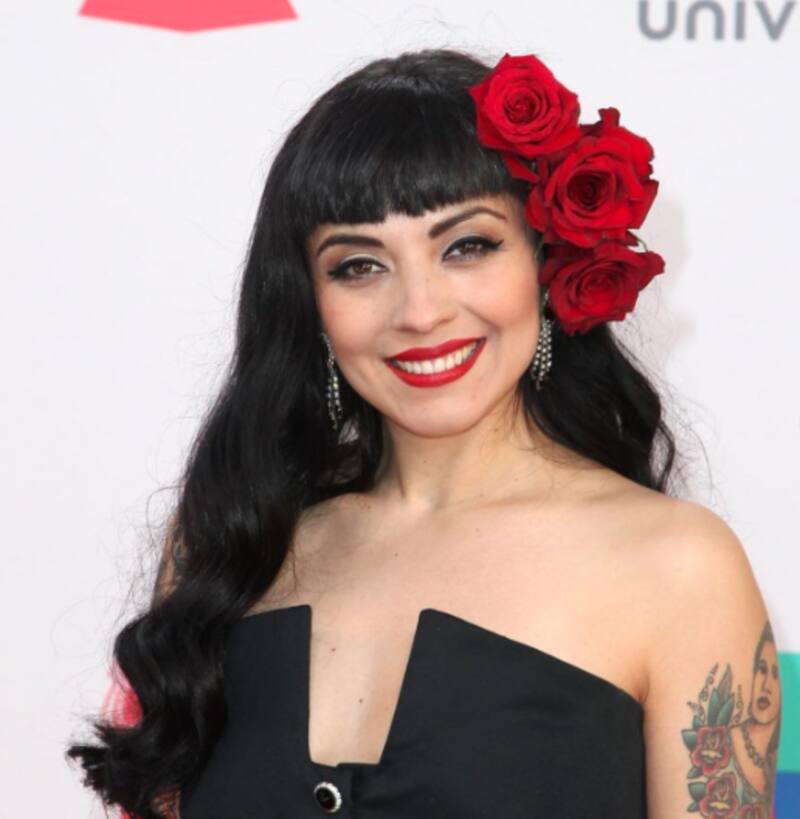 Mon Laferte se nacionaliza mexicana - Créditos: Instagram