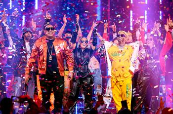 Bad Bunny se convierte en el ganador absoluto de los Premio Lo Nuestro