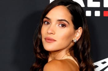 Adria Arjona tiene un lindo gesto con Andy García en el estreno de ‘El padre de la novia’