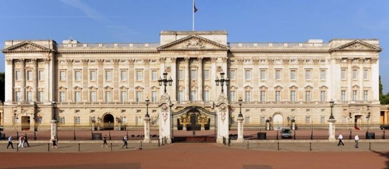 El palacio de Buckingham ha sido la residencia de la familia real desde 1837 - Créditos: Twitter