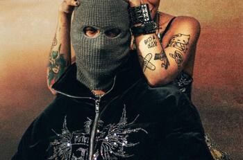 Señalan a Cazzu de estar engañando a Christian Nodal con otro hombre