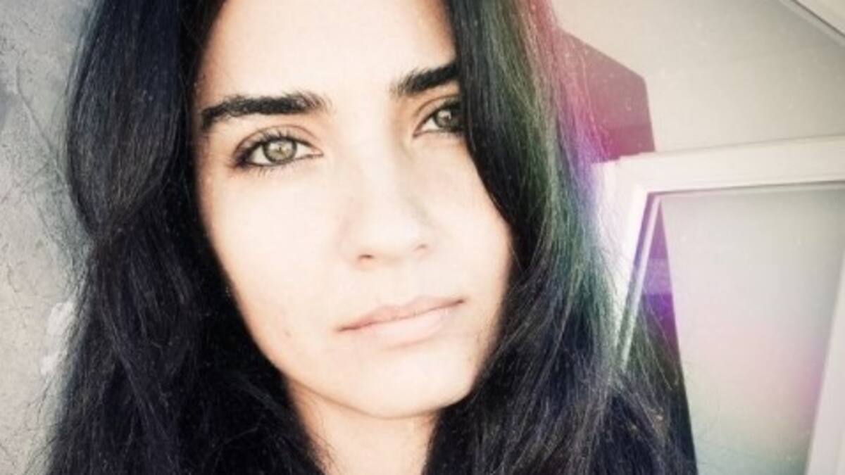 Tres actrices turcas que deslumbran en las pantallas y fuera de ellas