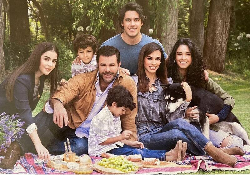 Eduardo Capetillo se reúne con su familia para Navidad - Créditos: Instagram