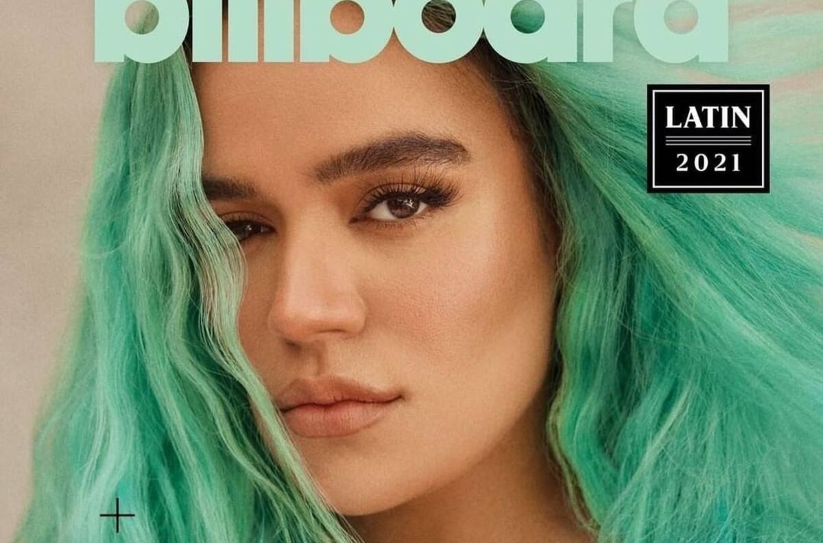 Karol G dedicó sus Billboard Latinos a sus "nenas luchadoras"