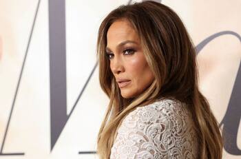 Filtros de belleza le vuelven a jugar una mala pasada a Jennifer Lopez