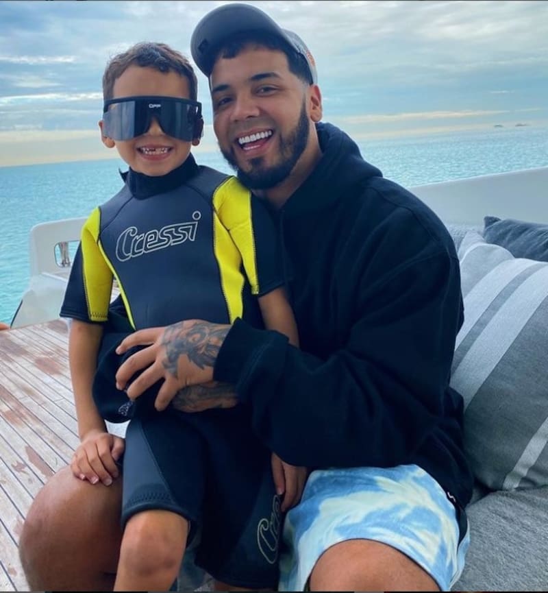 Anuel ha estado enmedio de la polémica por un costoso regalo - Créditos: Instagram
