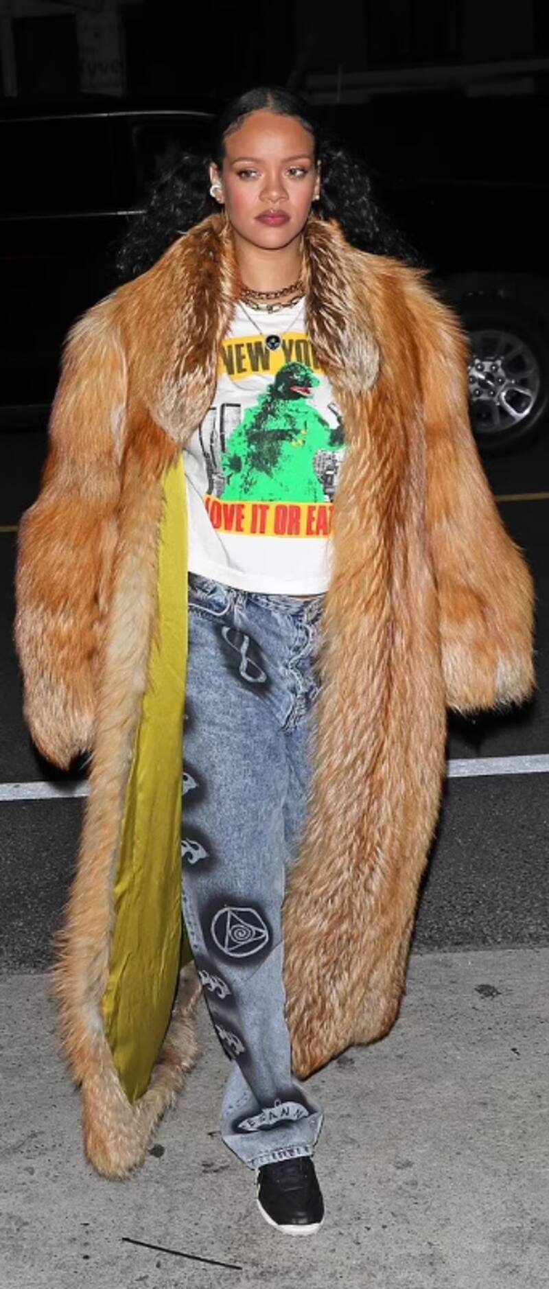 Rihanna se molestó por el acoso de los paparazzi tras ir a cenar en Santa Mónica. - Créditos: Instagram