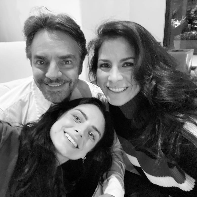Los Derbez-Rosaldo se mostraron felices de recibir a Aislinn para la fiesta de Navidad - Créditos: Instagram