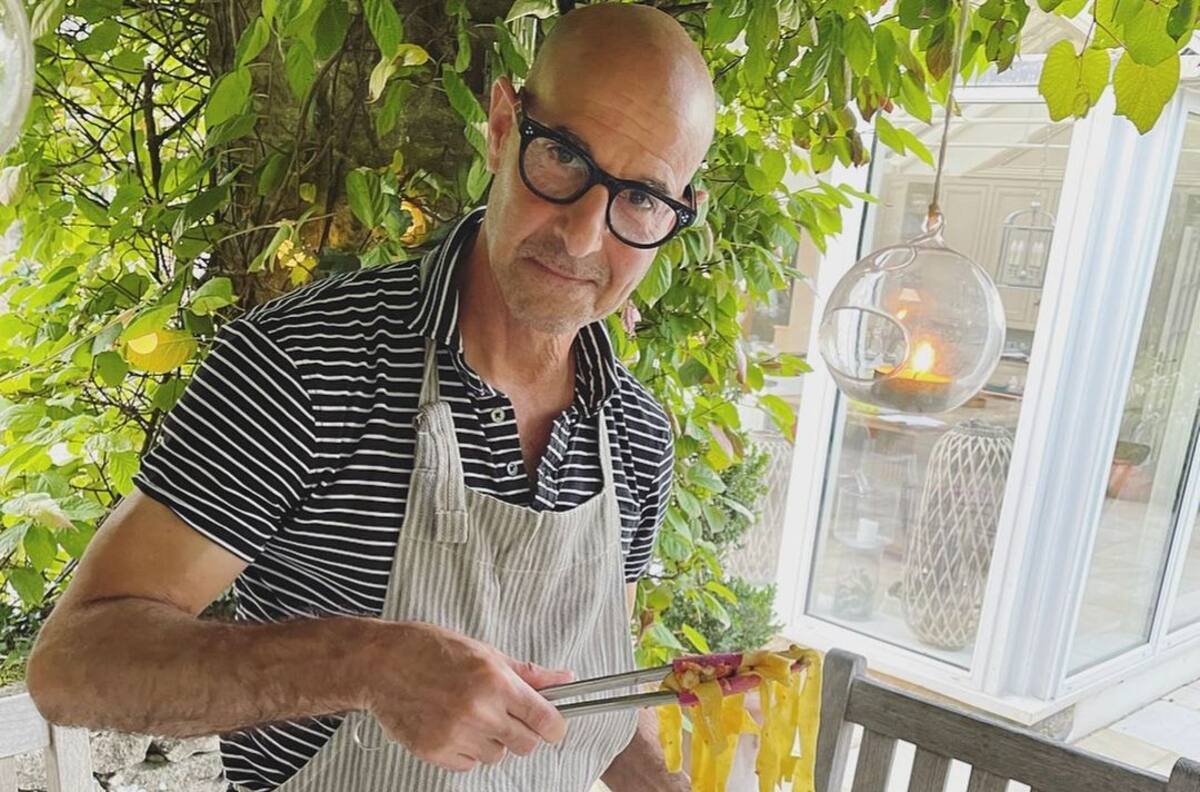 Stanley Tucci confesó que estaba tratando su cáncer mientras filmaba 'Searching for Italy'