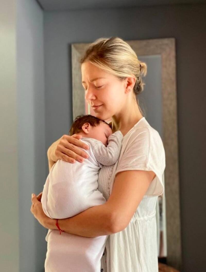 Fernanda Castillo Erik Hayser La pareja se encuentra agradecida por el primer año de vida de su hijo - Créditos: Instagram de Fernanda Castillo,
